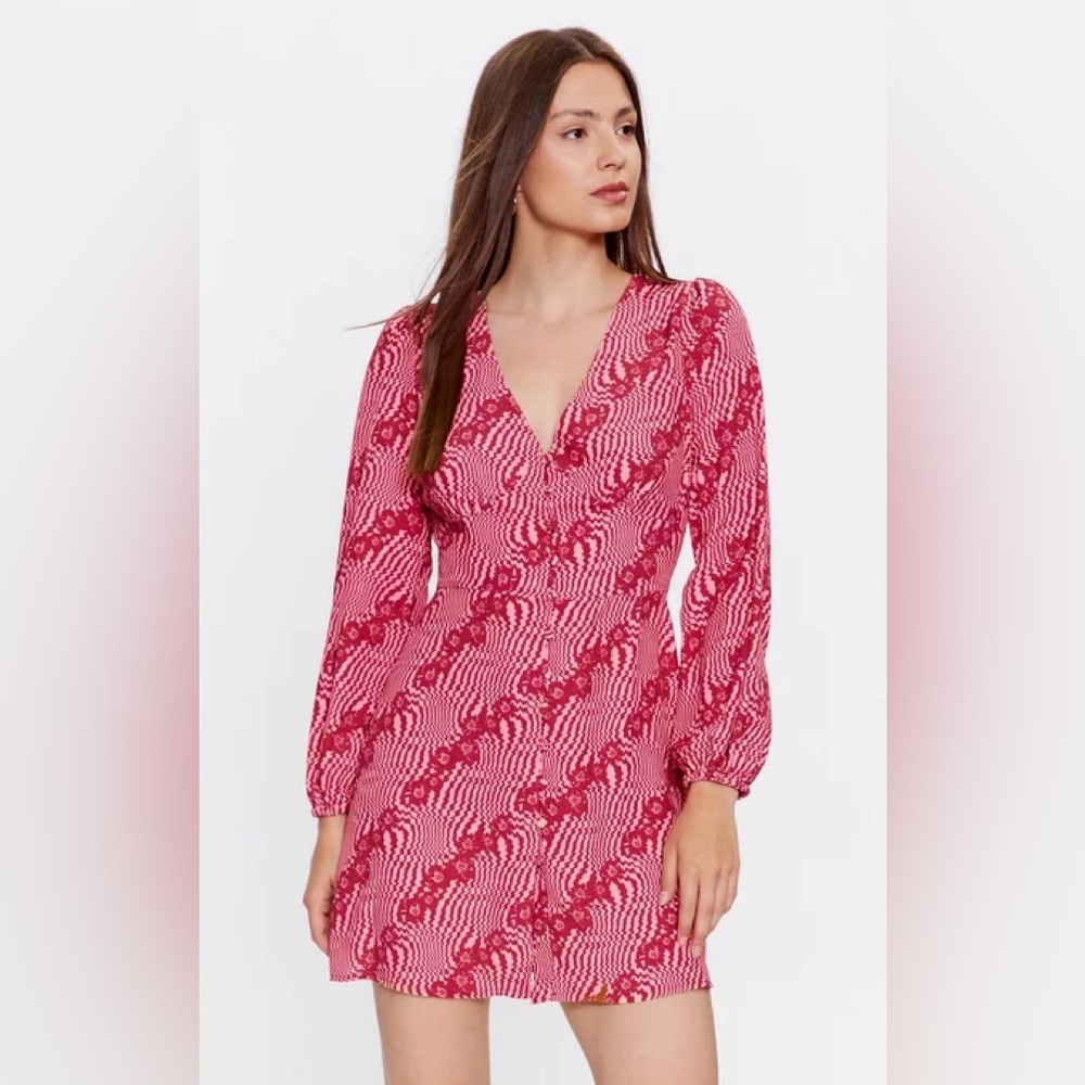 Glamorous Digital Wave Flower Dress   NWT
